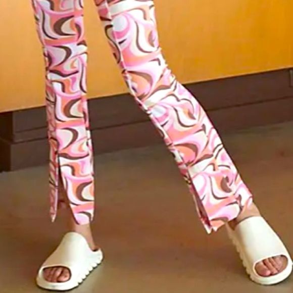 FP MOVEMENT X ONZIE Sutra Bra + Mini Bell Set size M/L - Picture 7 of 11